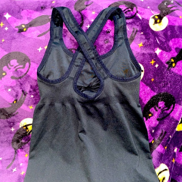 Black Nike Dri-Fit Tank - Picture 3 of 3